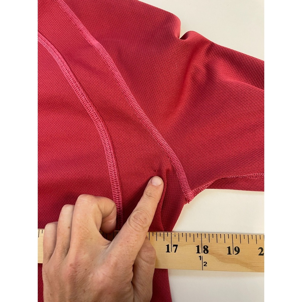 L.L. Bean T-shirt Women's Size Medium Pink V-neck Long Sleeve Activewear Workout - Picture 7 of 9